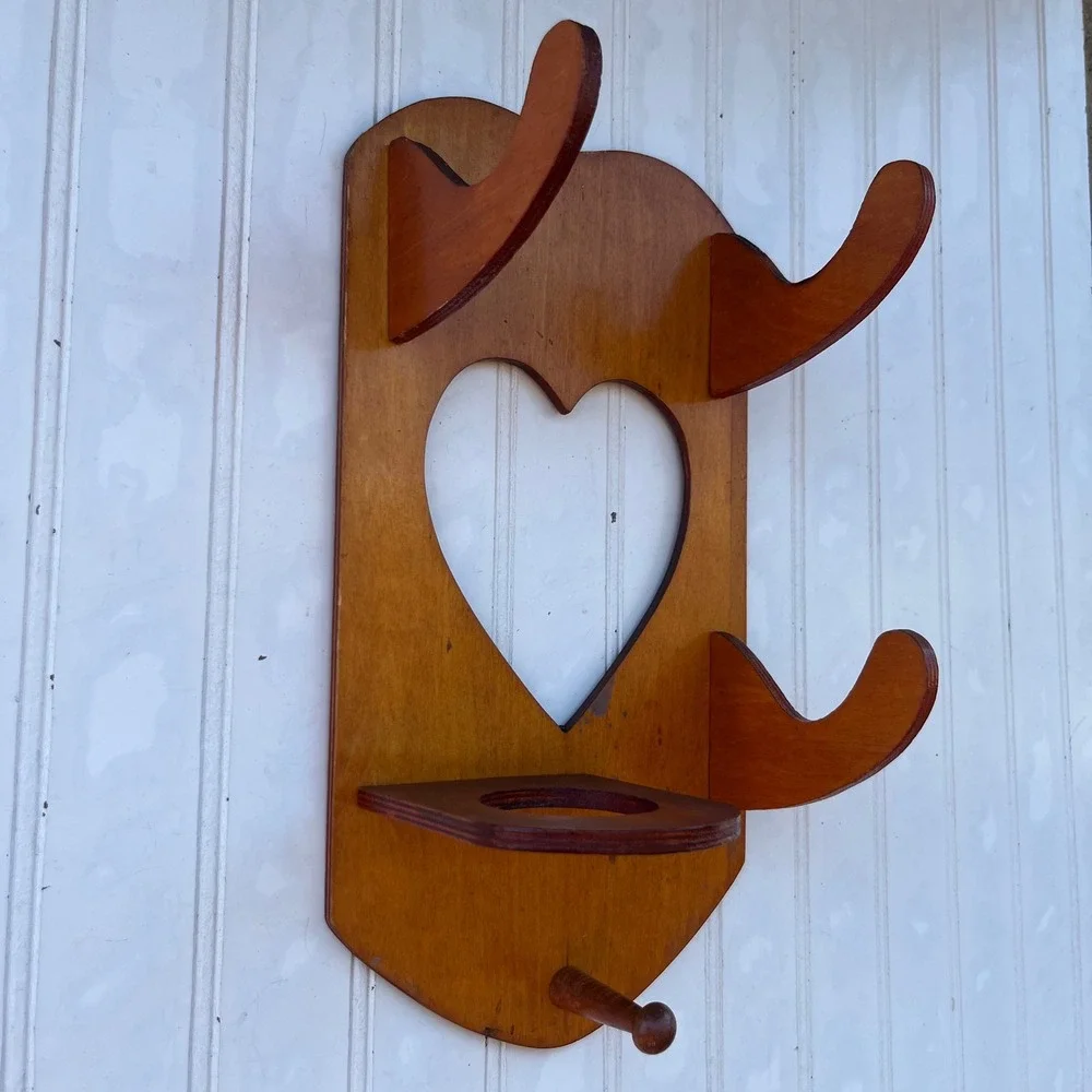 Vintage Heart Cutout Wooden Wall bathroom Rack Hook Shelf Honey Brown Decor